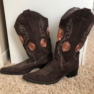 Vintage inspired floral cowgirl boots